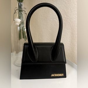 Jacquemus Le Chiquito Moyen